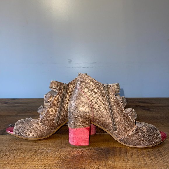 NIB Women's Unity in Diversity Buttercup Red Open Toe Booties EUR 41 US 10 - Picture 6 of 8